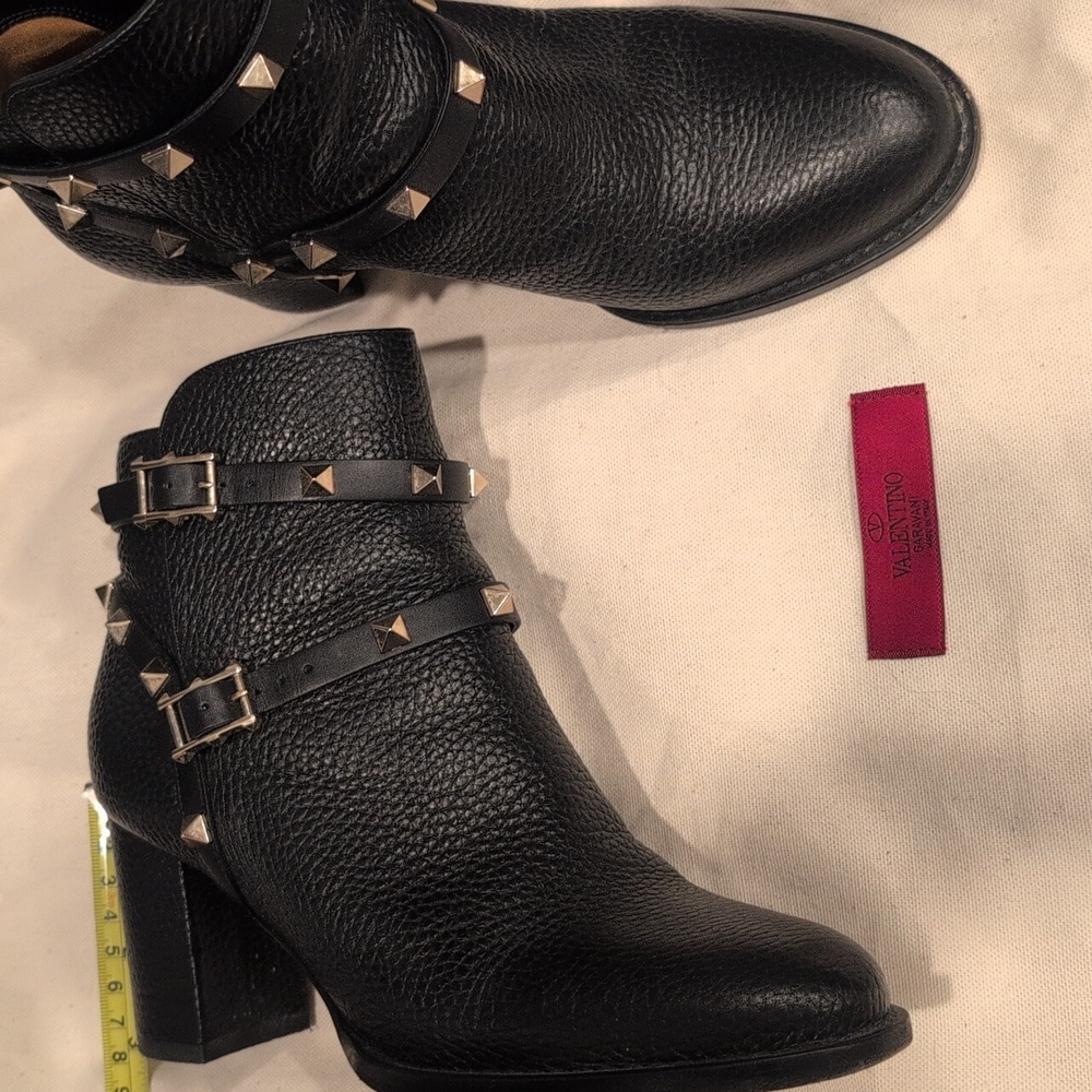 Valentino Black Leather Rockstud Ankle Booties Size 35.5 , 3inch Heel - Picture 3 of 7